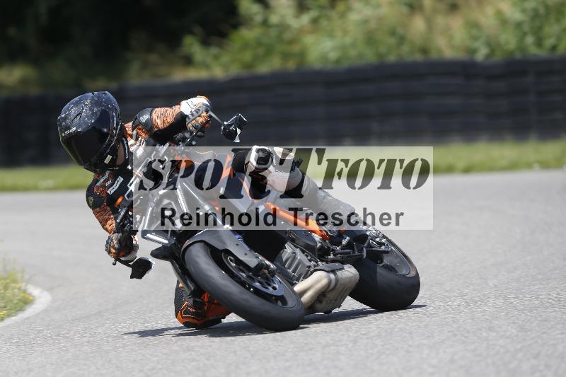 /27 12.06.2025 Ducati Schweiz Trackday Warmup  ADR/gruen-vert/27